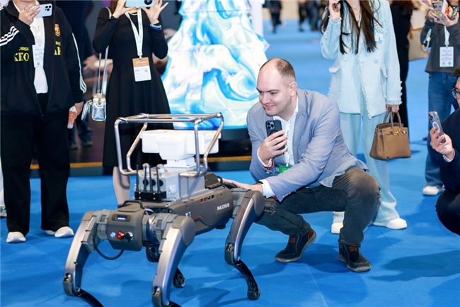 images/2025/12/08/090420348.jpeg IMG_9100.jpeg